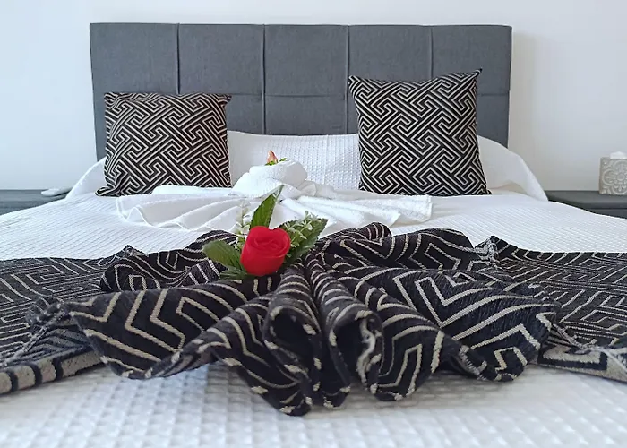 Aparthotel Larvella Estia Luxury Larnaca