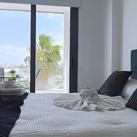 Hotel de apartamente Larvella Estia Luxury