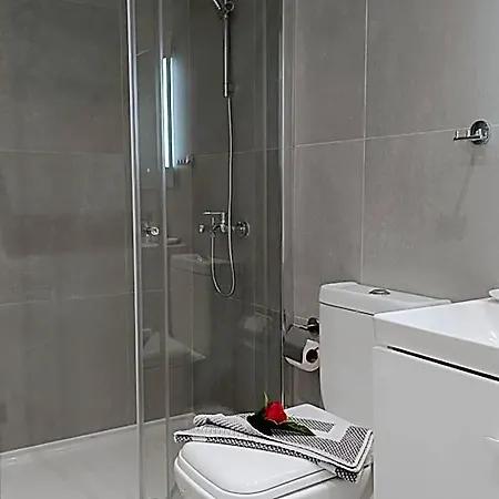 Larvella Estia Luxury 4*
