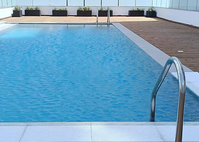 Larvella Estia Luxury