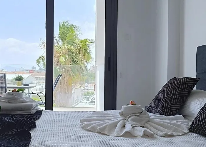 Апарт-готель Larvella Estia Luxury