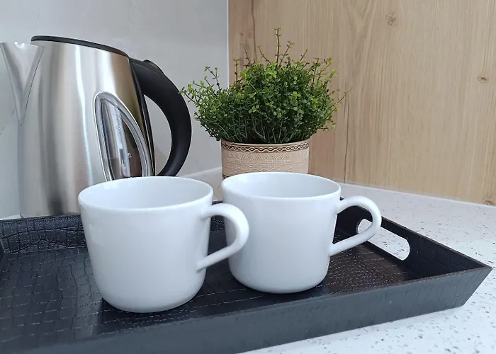 Larvella Estia Luxury Апарт-готель