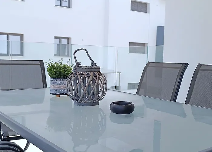 Larvella Estia Luxury 라르나카